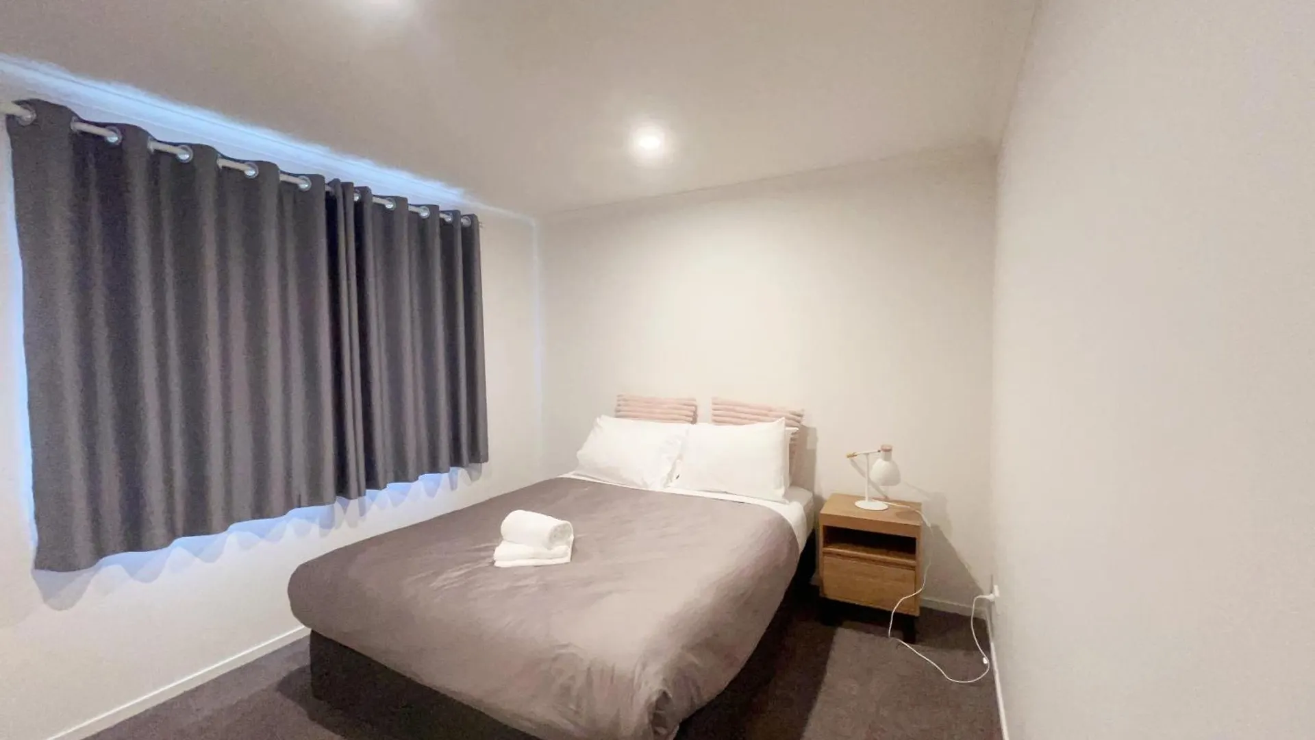Modern Chic - Ideal Location - 5 Bedrooms - In Rotorua 0*,  New Zealand